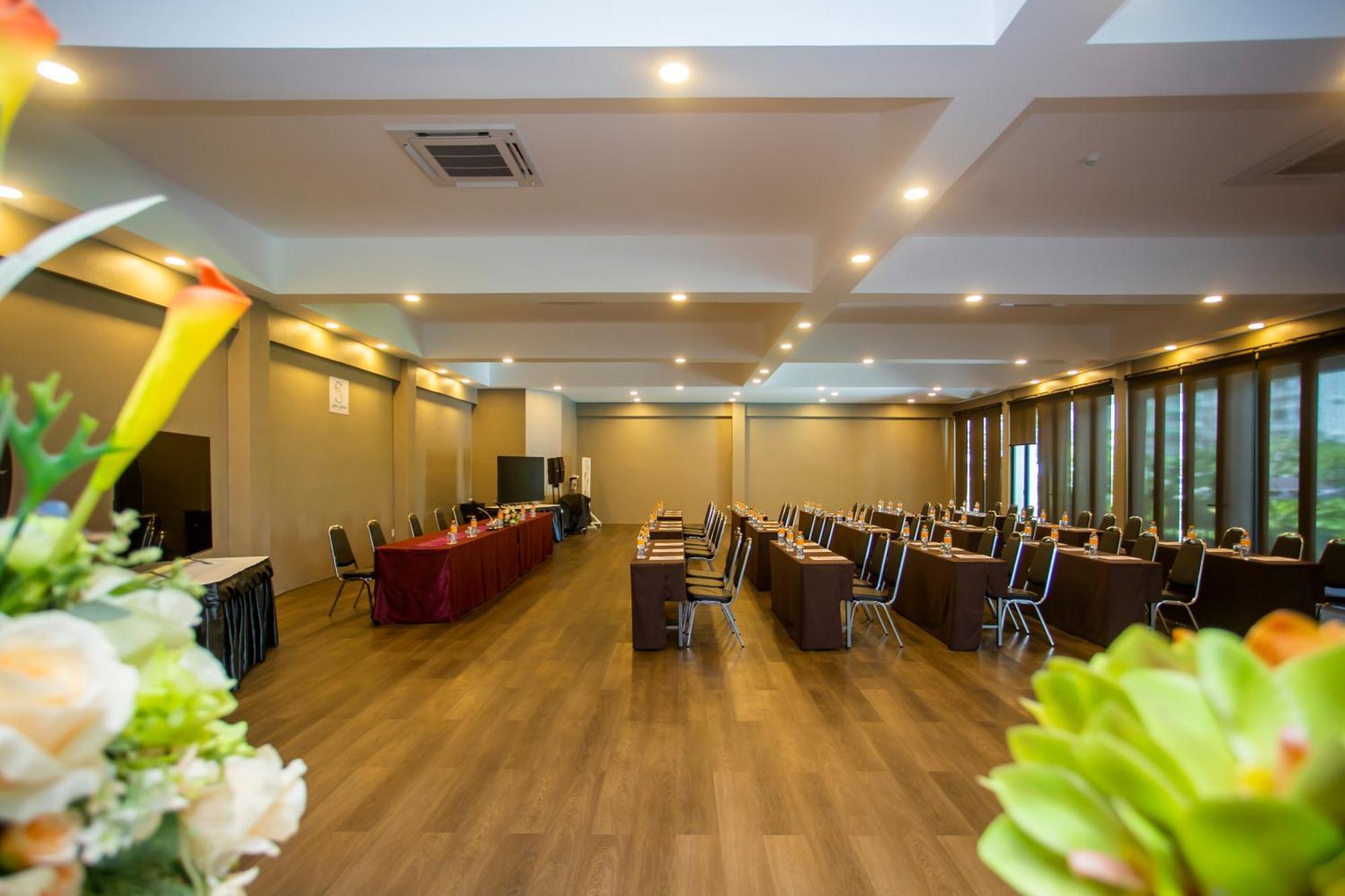 Sabai Inn Паттая Екстер'єр фото
